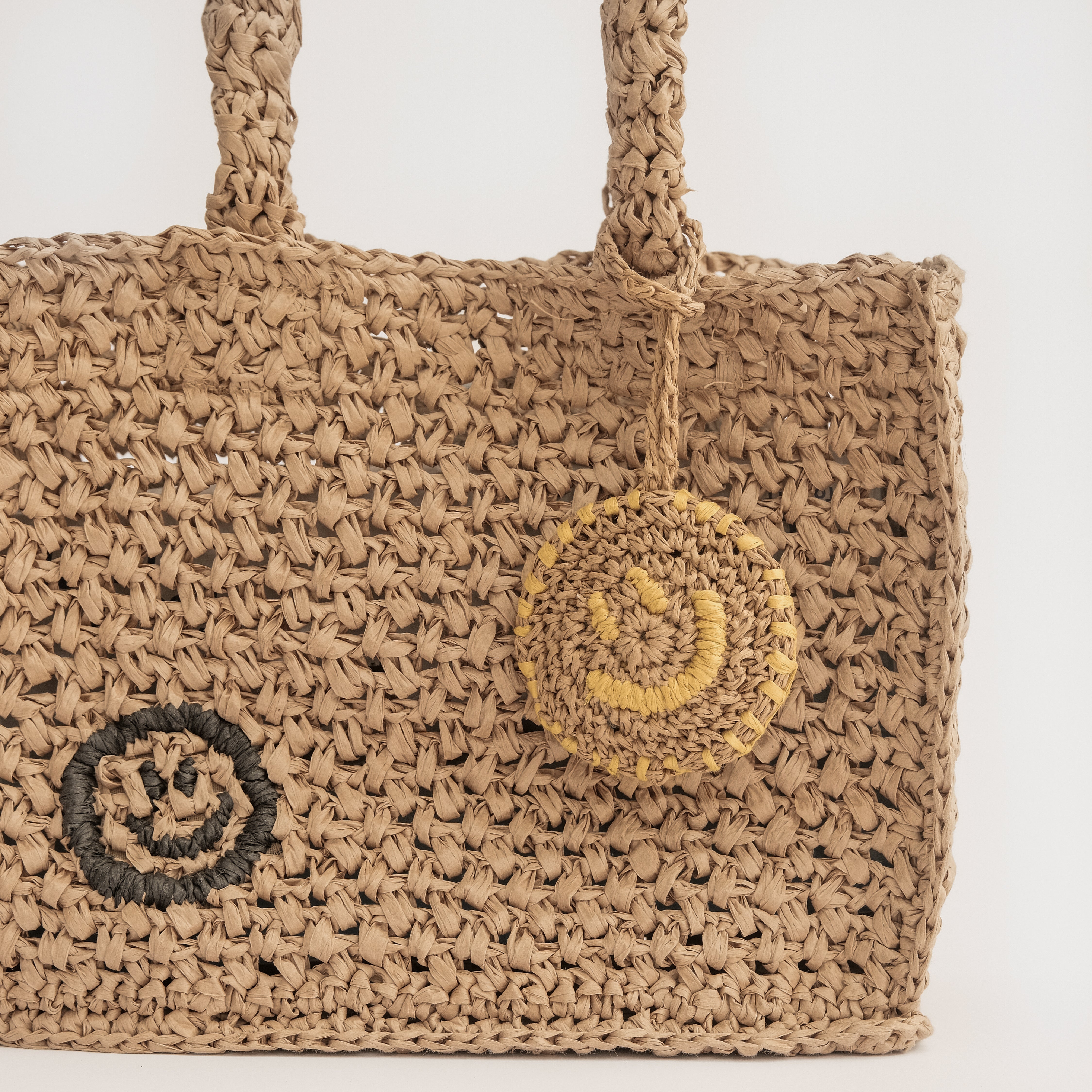 Raffia Keychain - Smiley